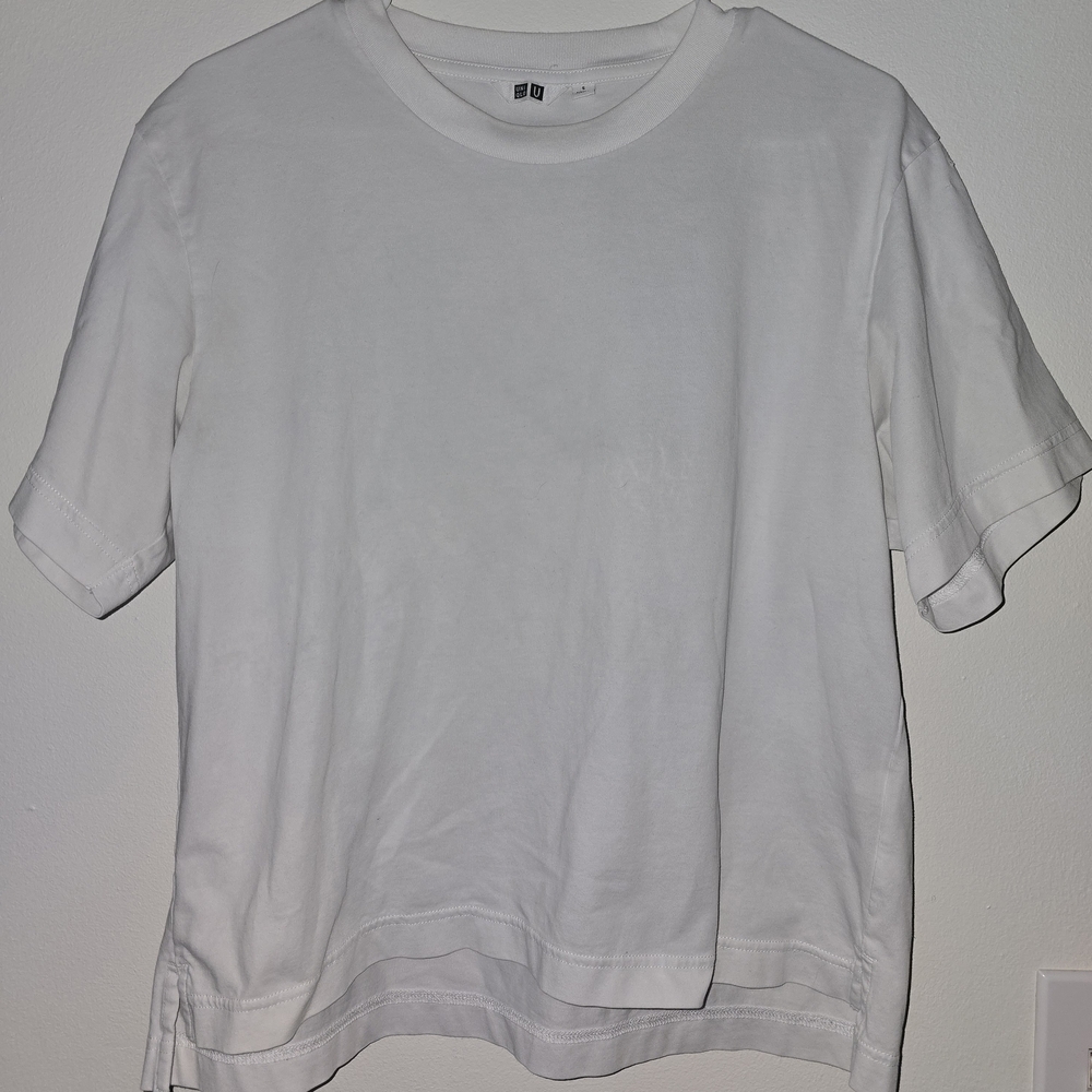 Uniqlo Men's Crisp White Short Sleeve Tee
